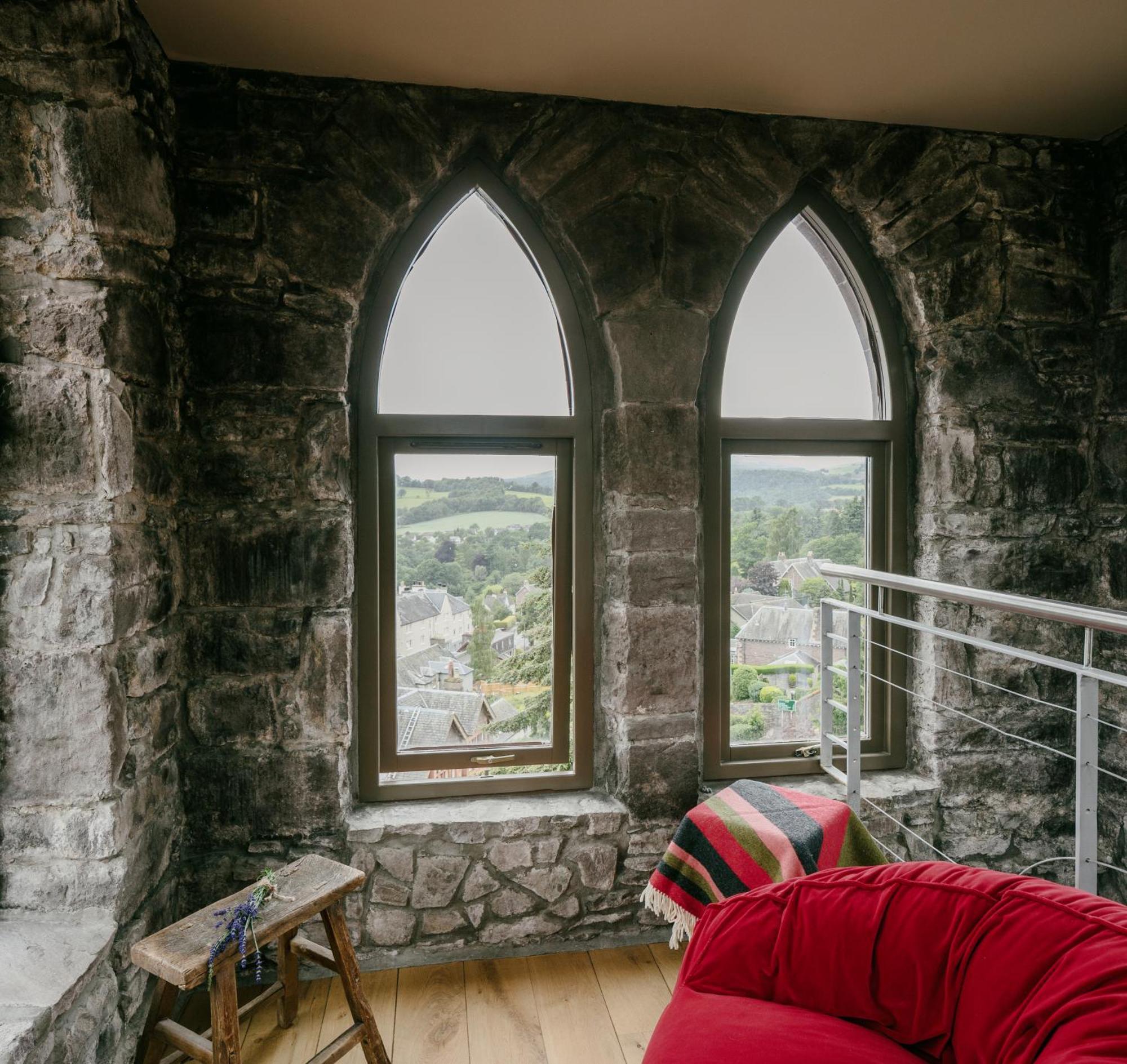 The Church Tower Crieff Extérieur photo