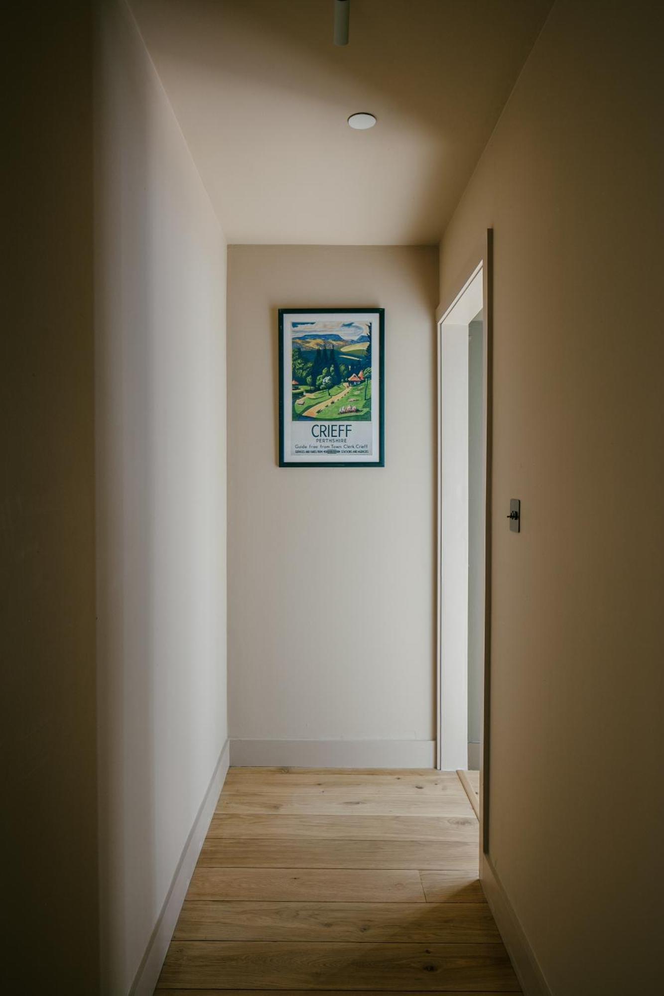 The Church Tower Crieff Extérieur photo