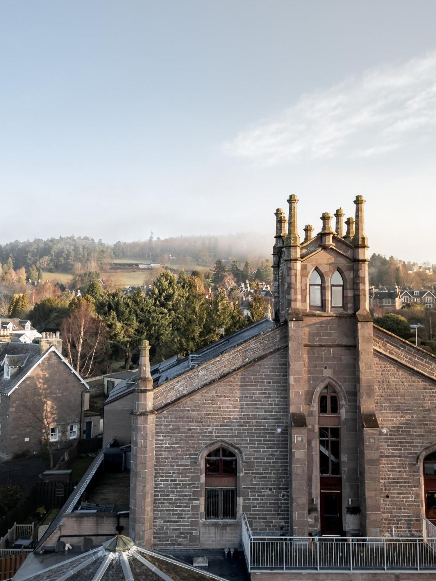The Church Tower Crieff Extérieur photo